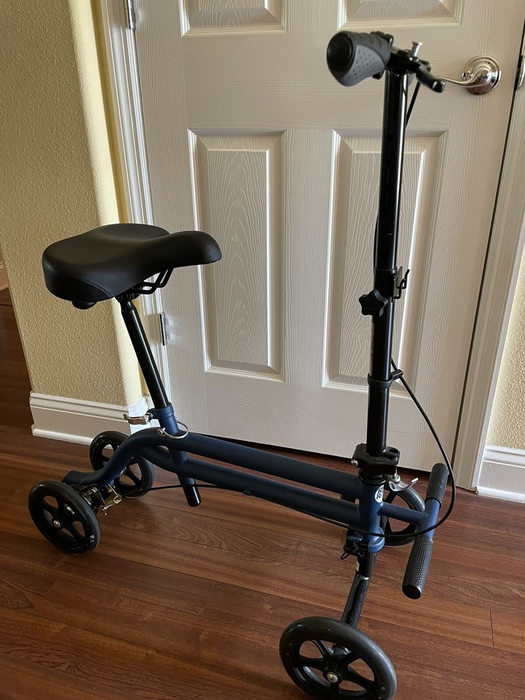 KneeRover® Steerable Seated Knee Scooter