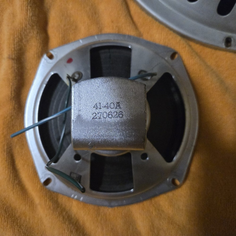 Pilot Model S131 Speaker Set and Control Module. All Working!