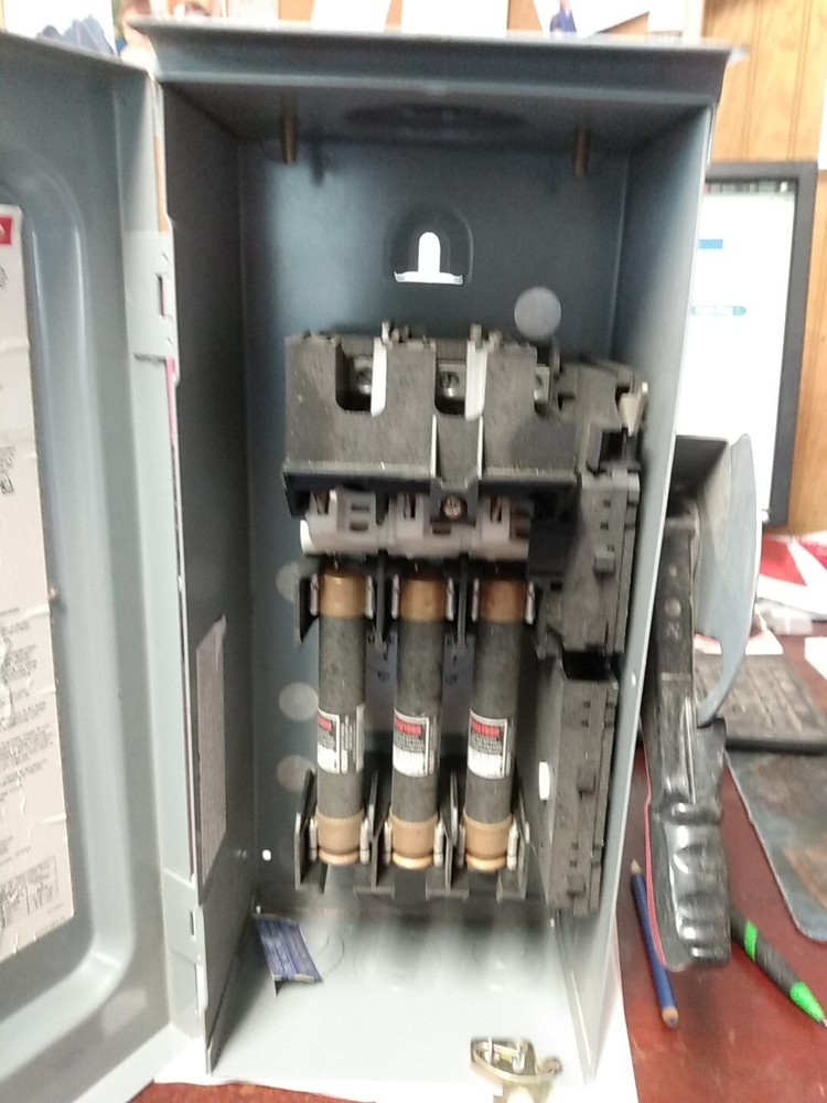 Square D H361RB, 30A disconnect switch
