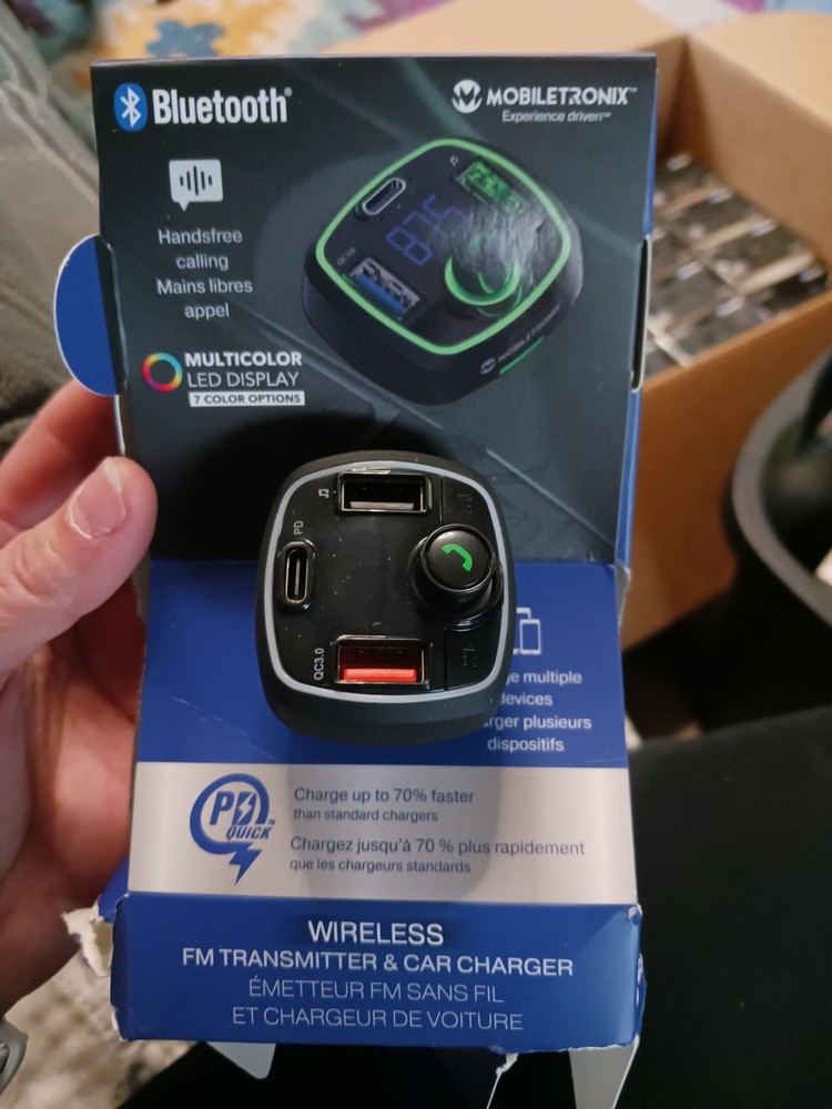 Mobiletronix Wireless FM Transmitter & Car Charger. Bluetooth. New, Open Box