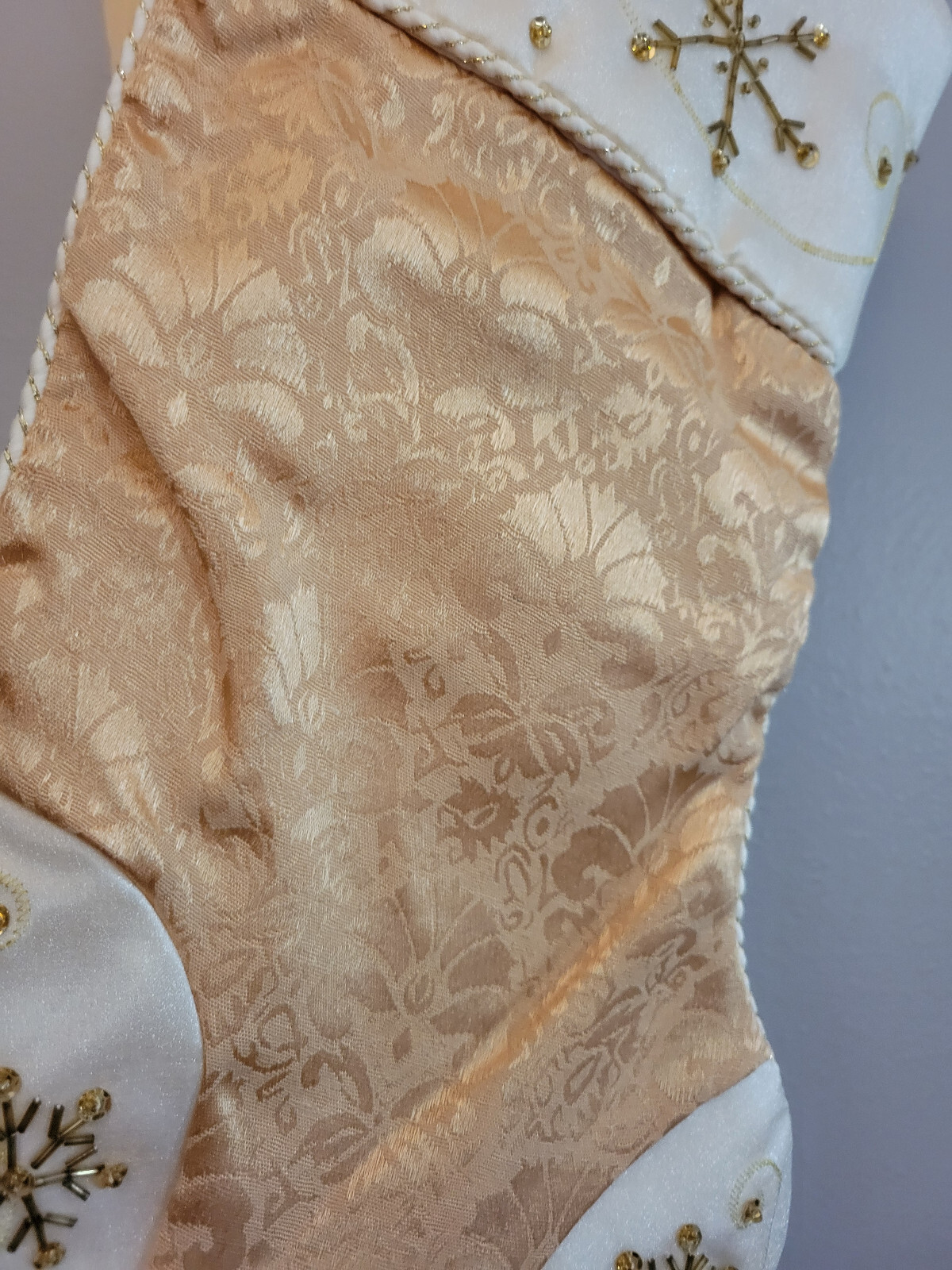 Christmas Stocking Beaded Snowflakes with Damask Pattern U01P716