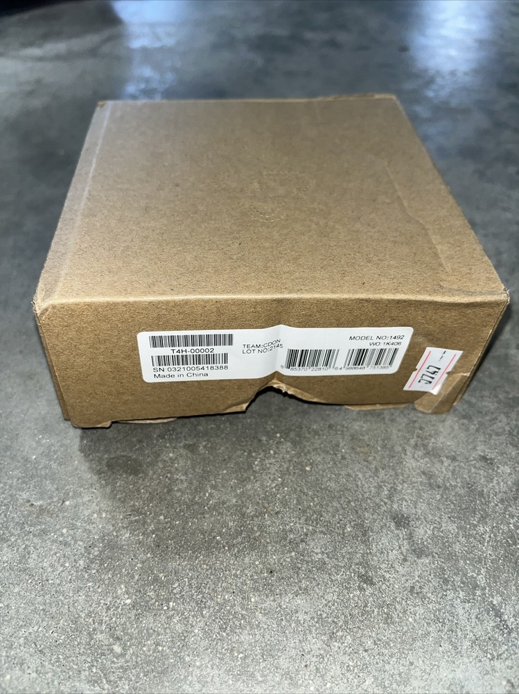 Microsoft T4H-00002 Model 1492 USB HD Camera *NEW*