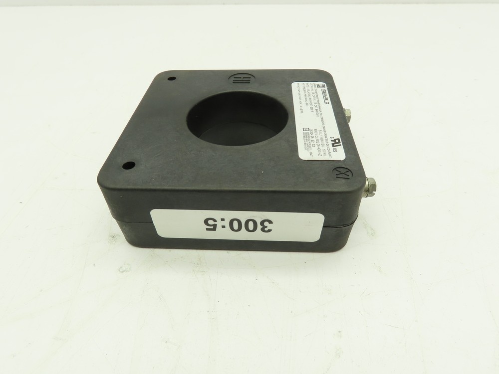 Square D 64R301 Current Transformer Solid Core 300:5A 600V 1-15/16" ID