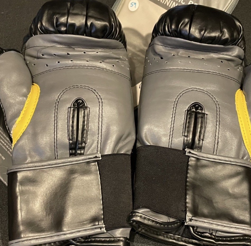Everlast Classic Boxing Training Gloves Adjustable