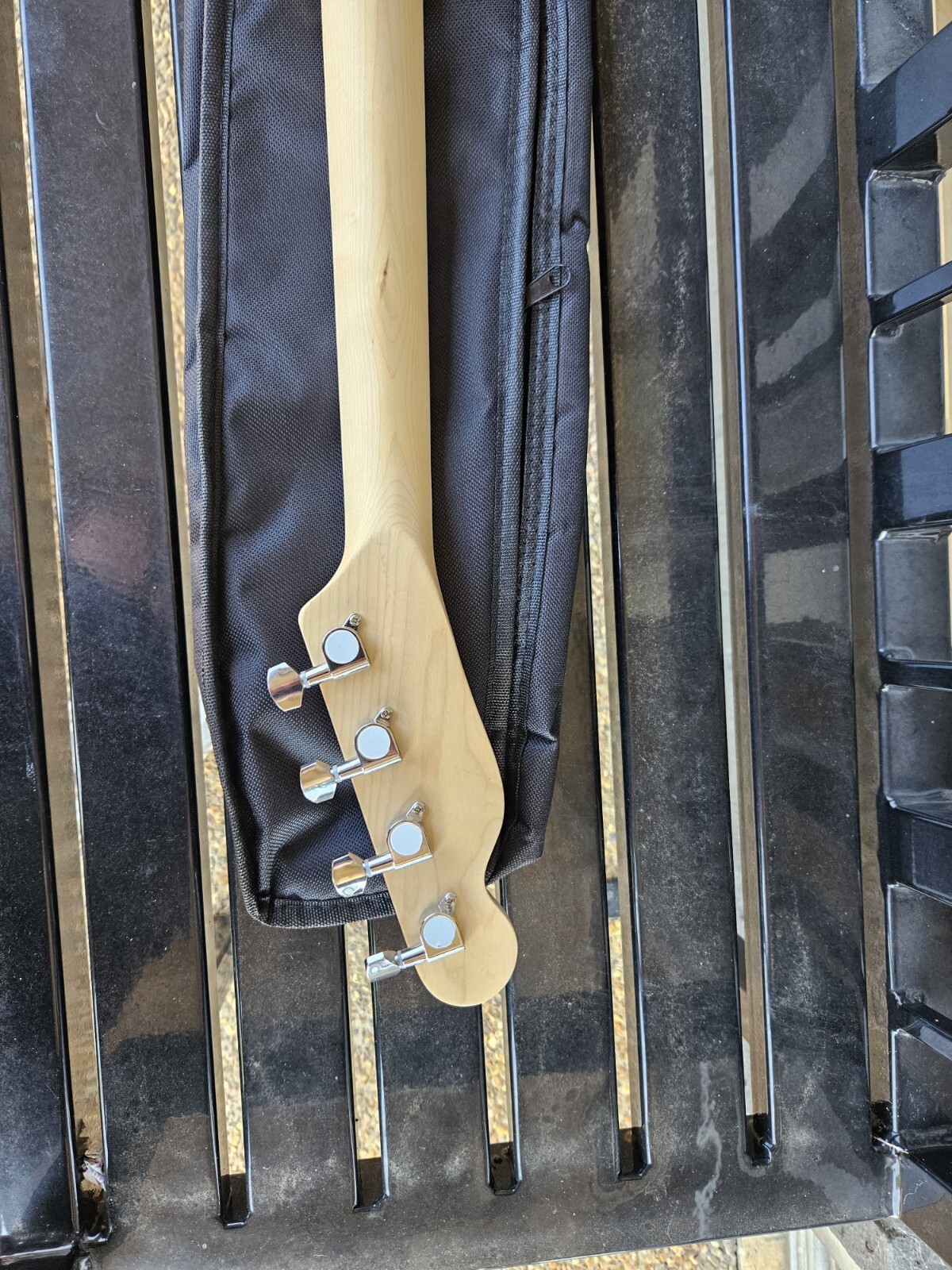 GREAT PLAYING NEW RED TELE-STYLE TENOR 4 STRING ELECTRIC GUITAR W/ GIG BAG