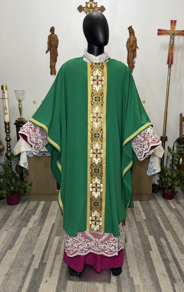 GREEN VESTMENT CHASUBLE & STOLE