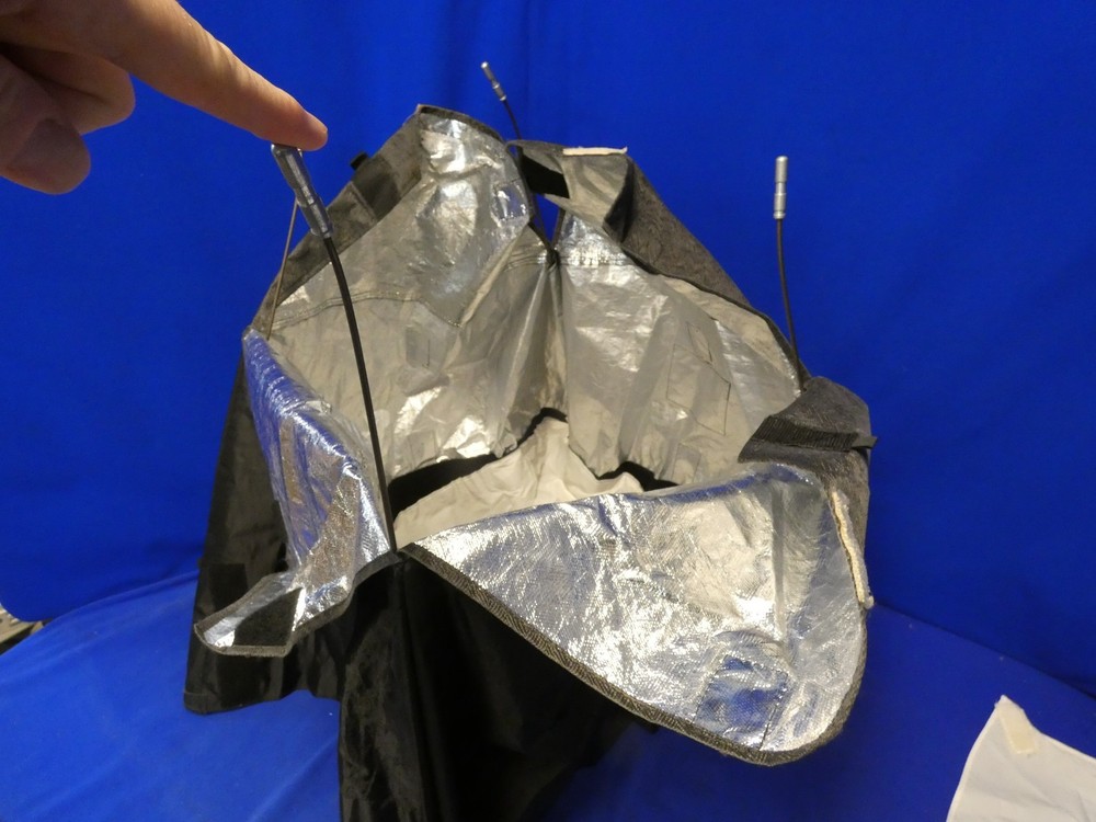 Chimera Video Pro Plus Softbox Size Small w/4 Rods, Case (has rip on diffuser)