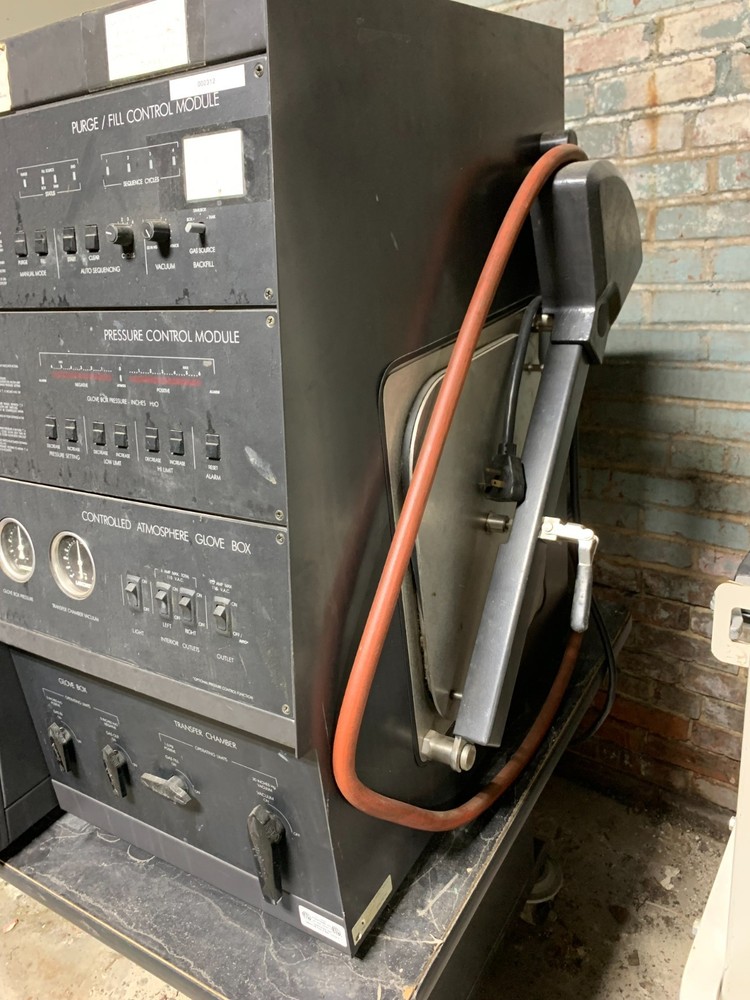 Labconco Controlled Atmosphere Glove Box Model 5080100