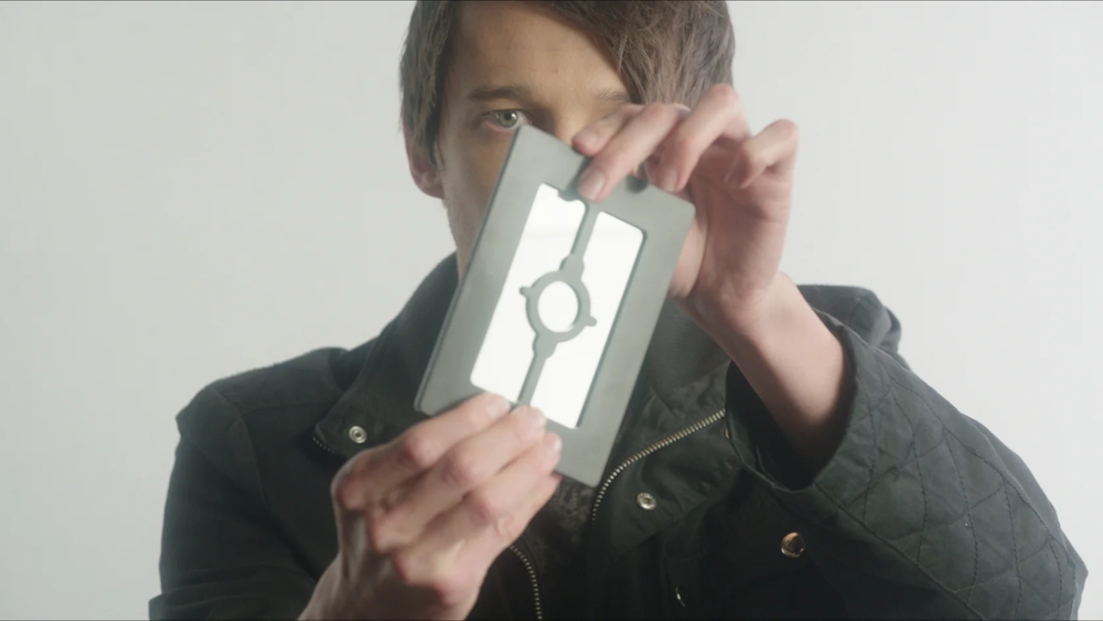 MAGIC SILK THRU MIRROR Close Up Trick Pass Through Solid Plastic Glass Frame TV