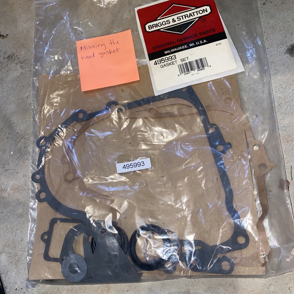 Briggs & Stratton Engine Gasket Set 495993 ( missing head gasket )