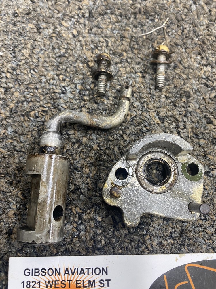 CONTINENTAL 530517 HYDRAULIC PROPELLER CONTROL VALVE AND VALVE RETAINER