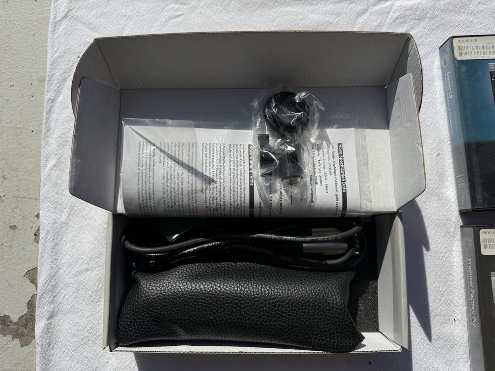 Digidesign Mbox 2 Factory Studio Bundle