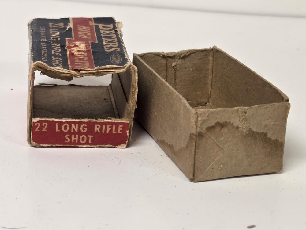Vintage Empty Peters 22 Shell Box