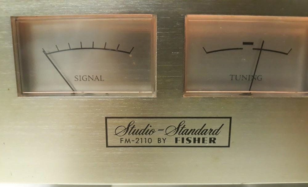 Fisher FM-2110 FM Multiplex Tuner very Clean