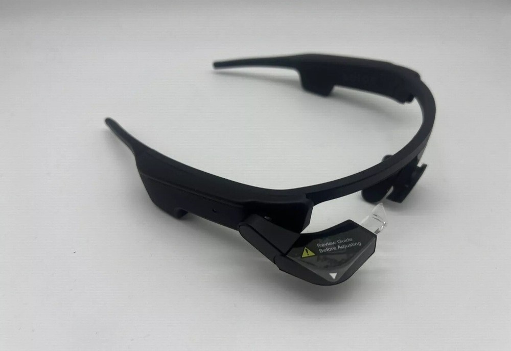 Solos Smart Glasses - Widescreen Display Compatible With Apple/ Android 33004500