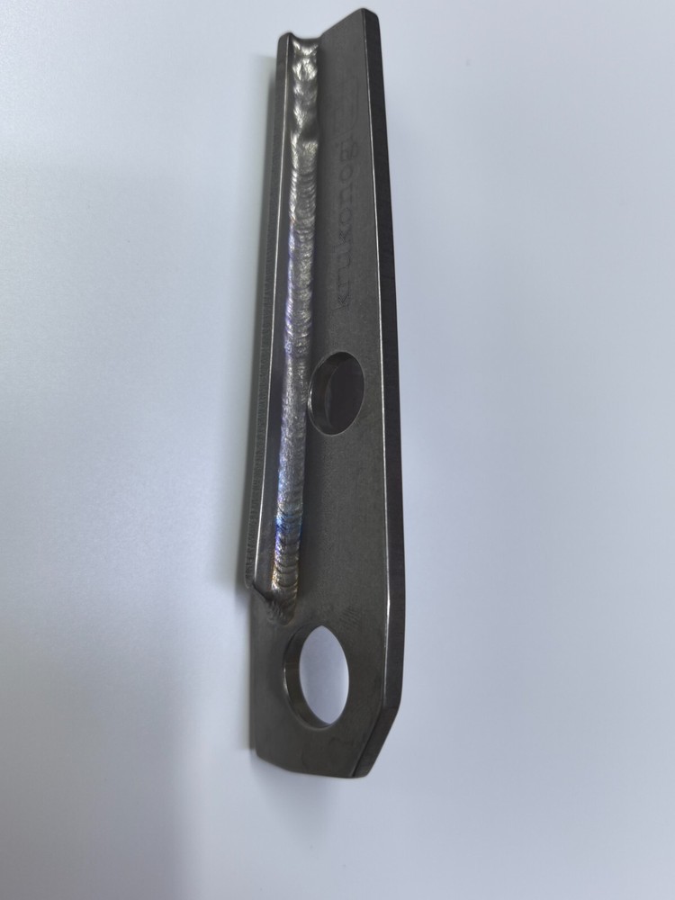 Pitons #3 Titanium