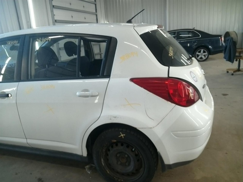 VERSA 2007 Keys/Latches/Locks 104934202