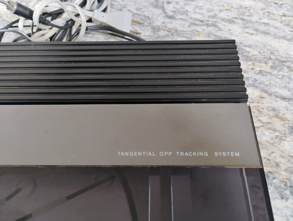 Bang & Olufsen Beogram TX 2 Turntable- works mostly, please read