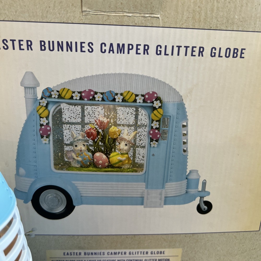 Rare Cracker Barrel Easter Bunnies Camper Glitter Globe Easter Bunny Snow Globe