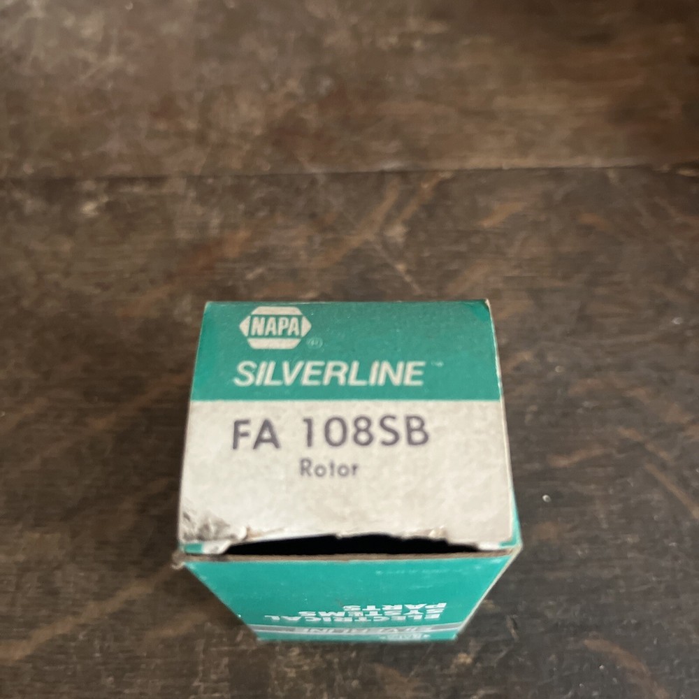 NOS NAPA SILVERLINE FA108SB Distributor Rotor Cap