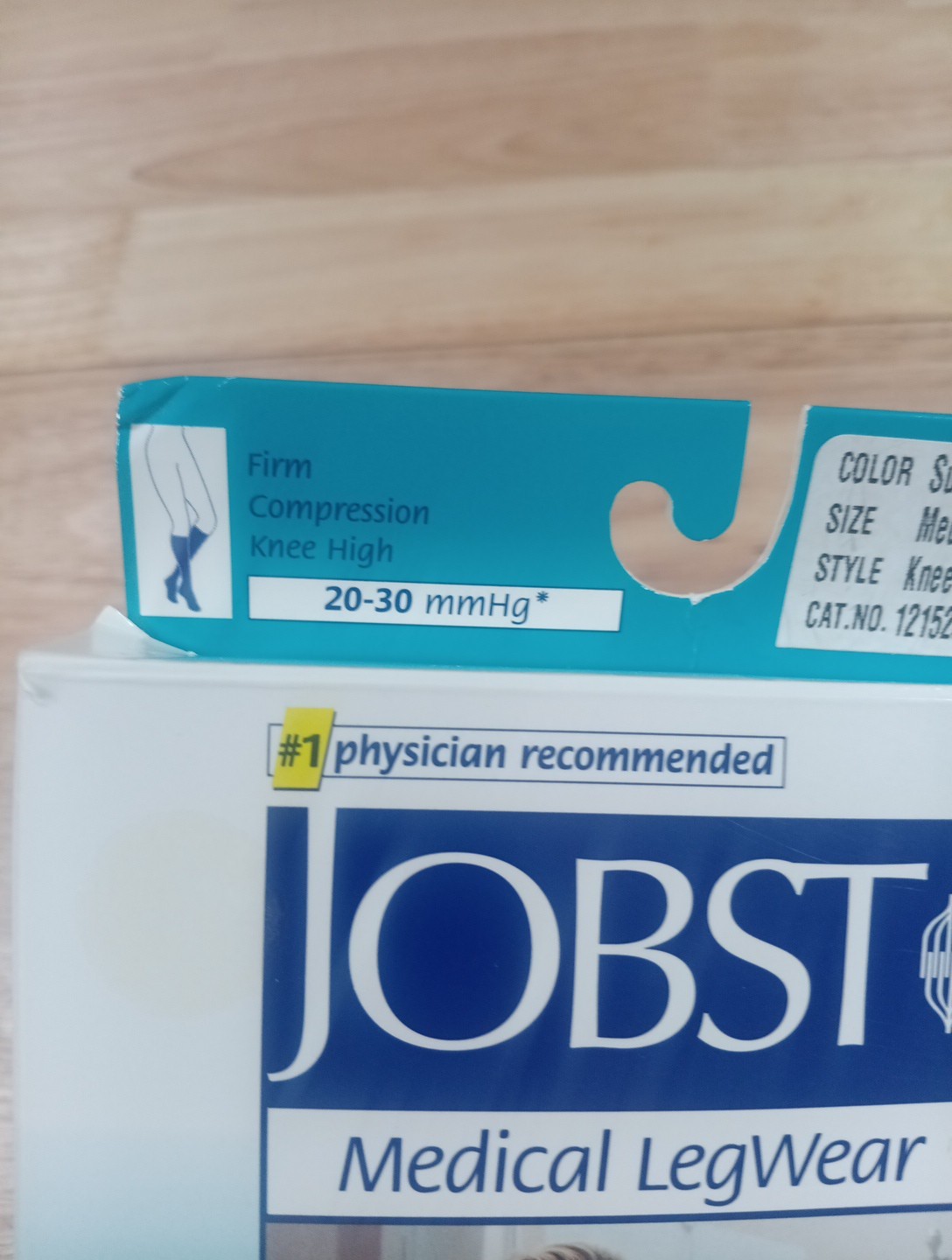 2 Pair Jobst Ultra Sheer Knee High Stockings Size Medium Sun Bronze New Open Box