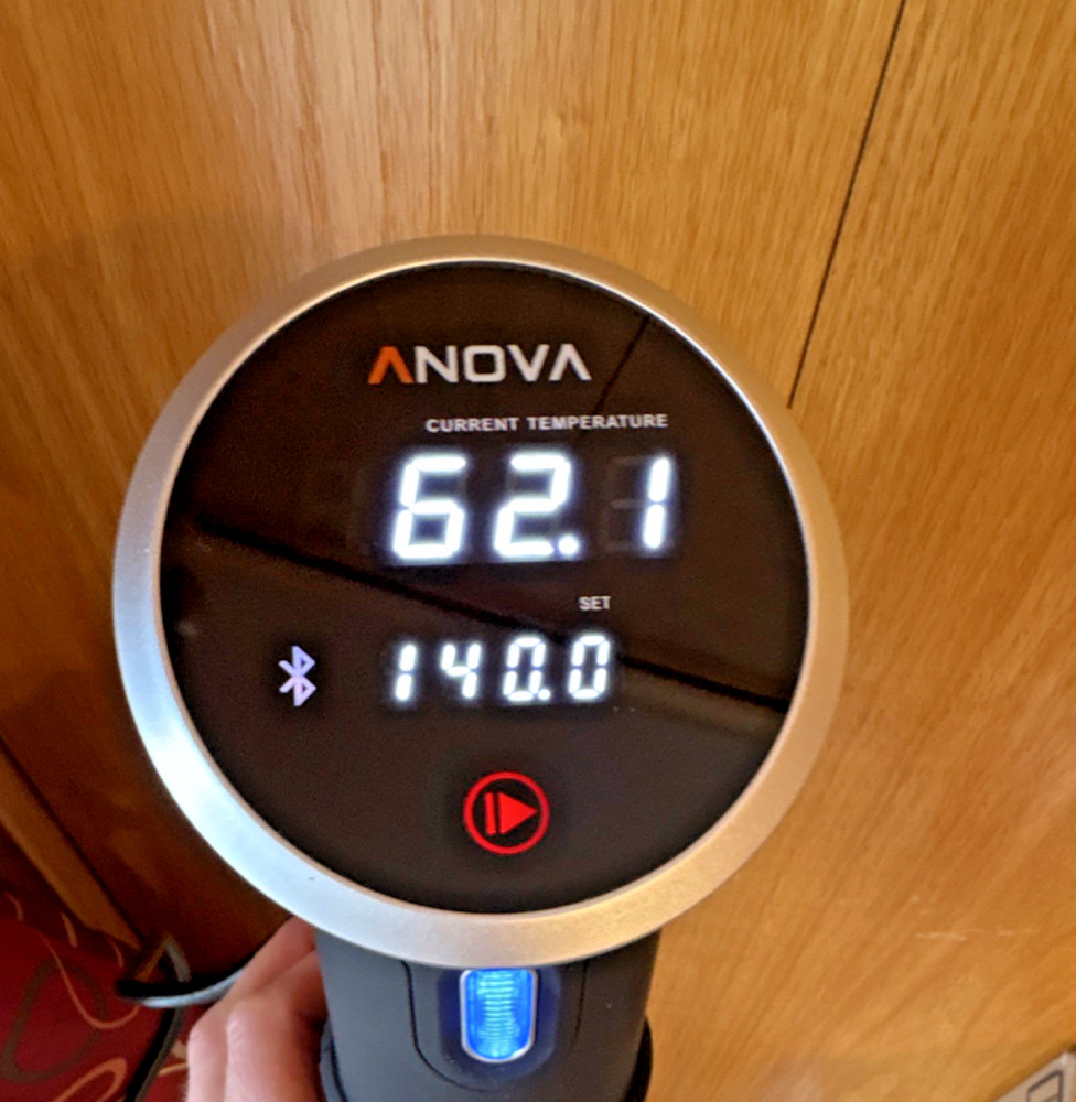 Anova Precision Cooker Sous Vide Immersion Circulator with Container and Books