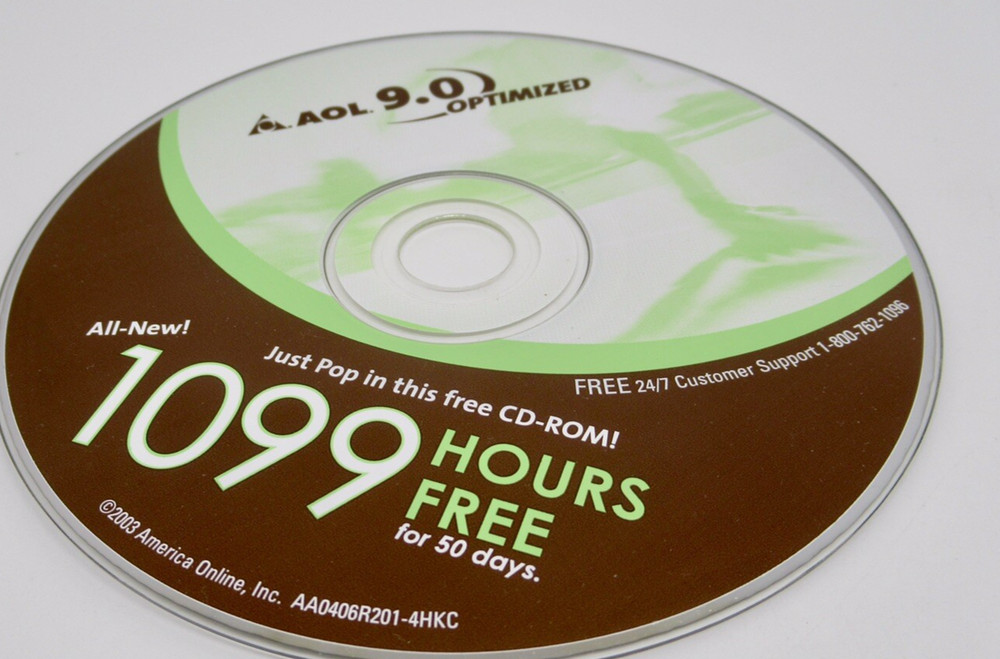 American Online AOL 9.0 CD-ROM 2003 NO CASE