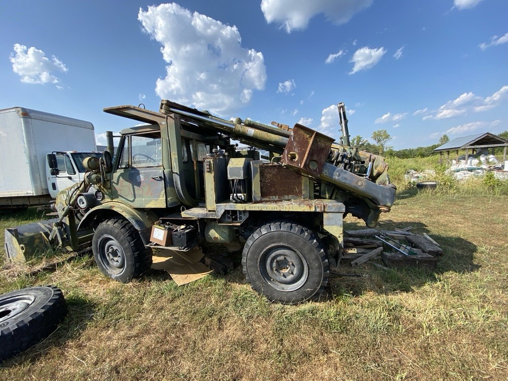 UNIMOG FLU419 Backhoe Loader 4WD