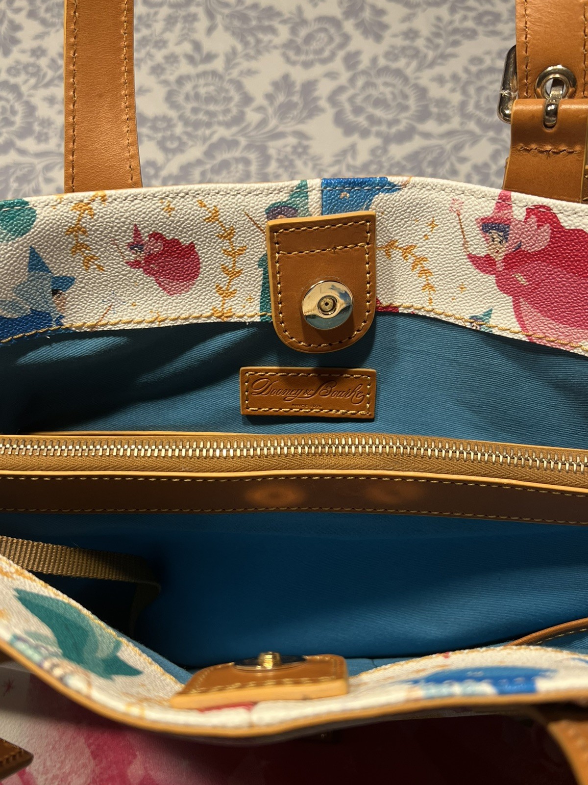 Dooney & Bourke 60th Anniversary DISNEY SLEEPING BEAUTY Limited Edition Bag Tote