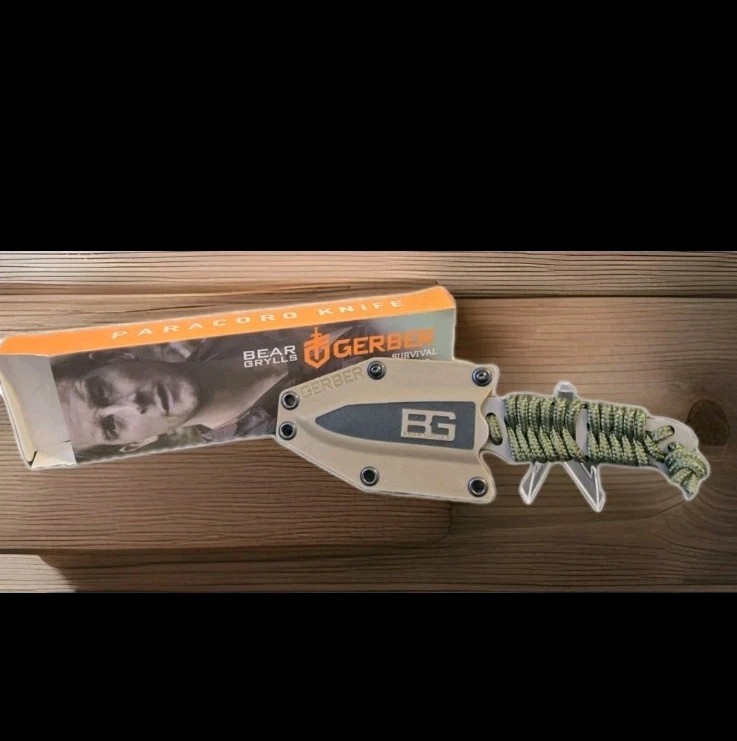 Gerber Bear Grylls Green Paracord Knife & Desert Sheath Full Tang Fixed Blade
