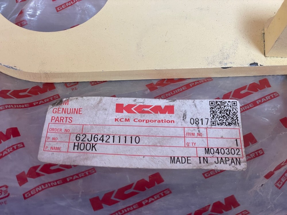 Genuine KCM 62J64211110 Hook Replacement part for Hitachi