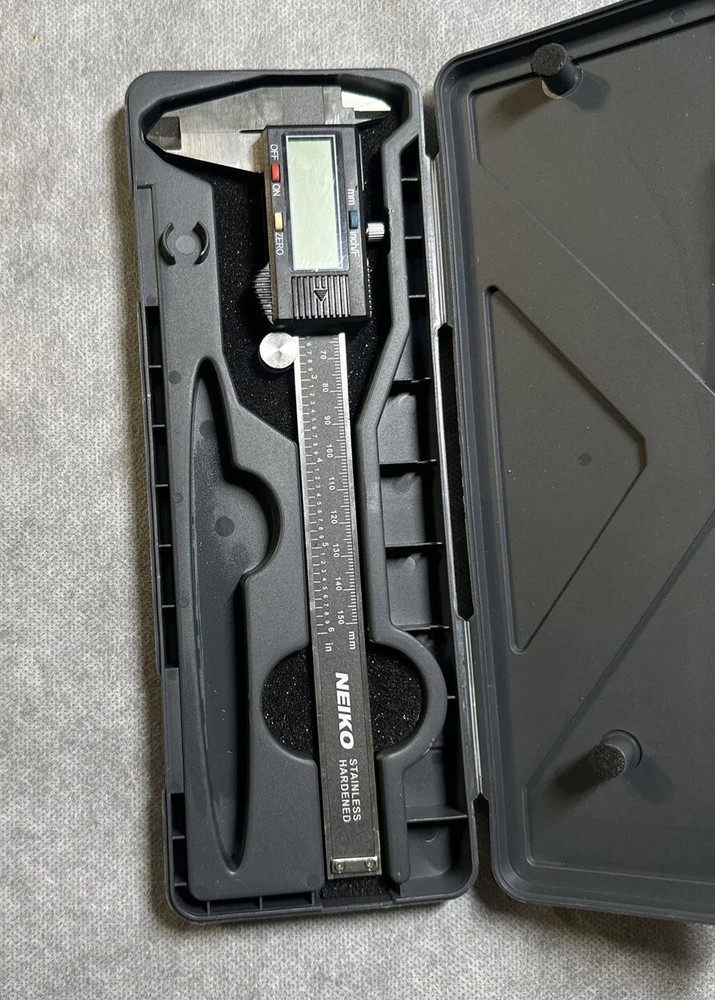 0-6" 0-150mm Digital Caliper with Case