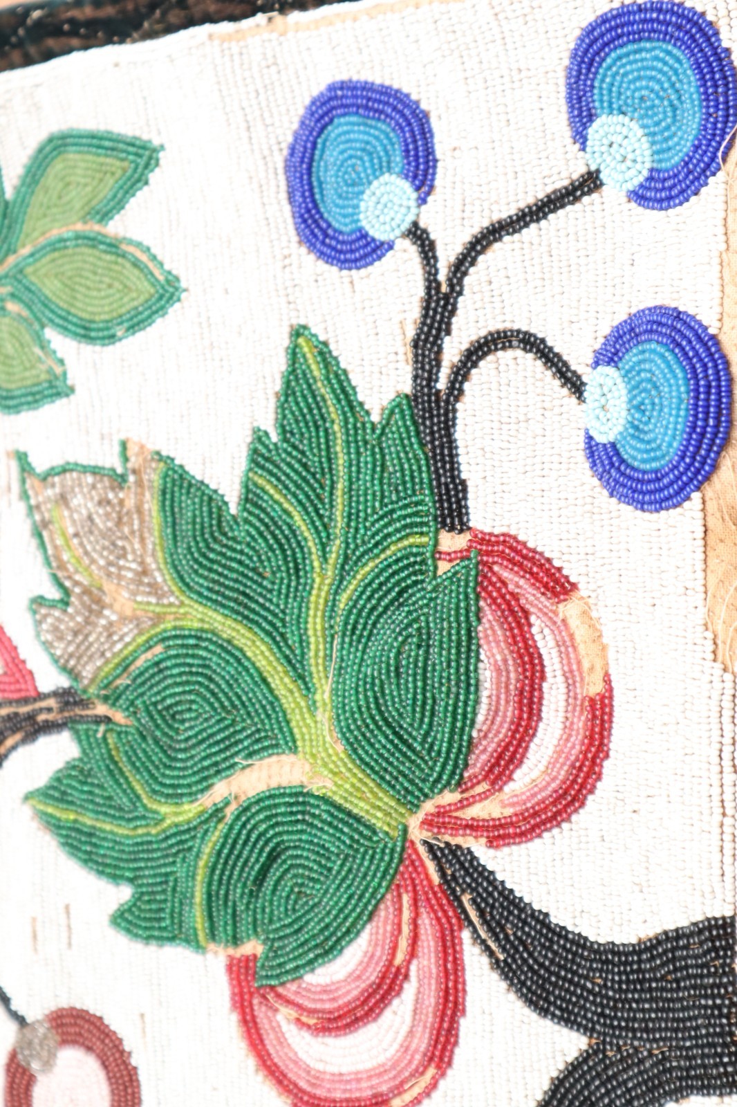 Antique GREAT LAKES Bandolier Beaded Bag Chippewa Ojibwe Flowers Native American