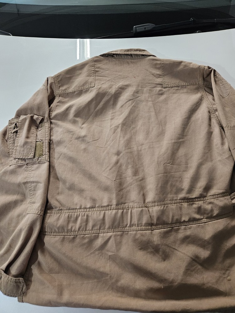 U.S. ARMY TAN IABU AIRCREW FLAME RESISTANT JACKET SIZE MEDIUM-LONG DATED 2003