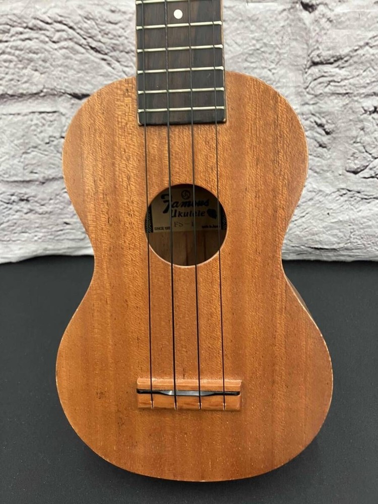 famous FS-1 ukulele