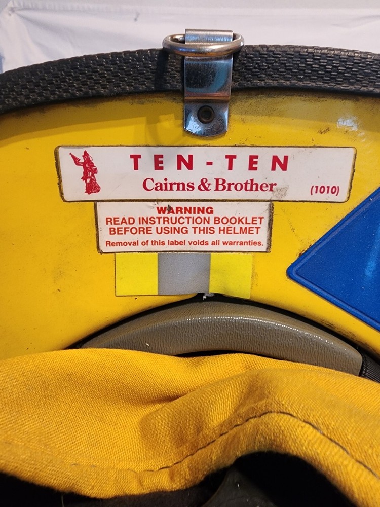 CAIRNS MODEL 1010 FIREMAN'S HELMET, YELLOW