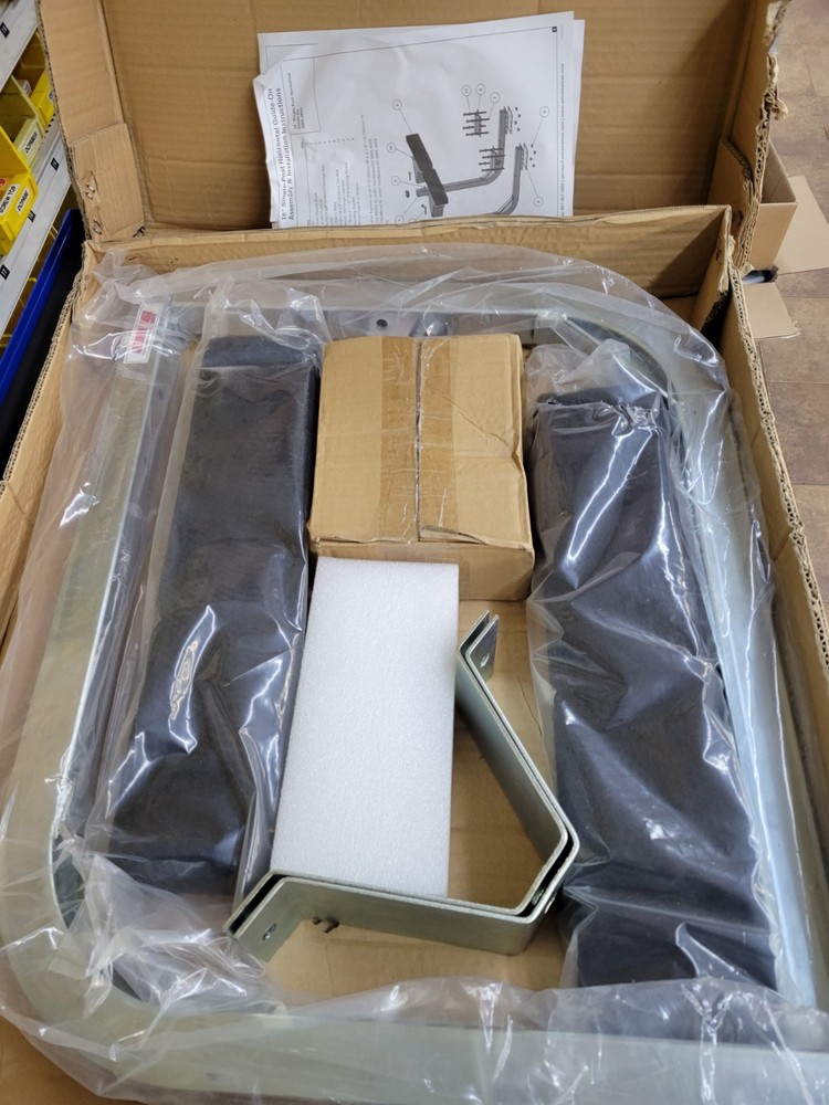 18" SINGLE POST HORIZONTAL GUIDE ON SYSTEM EXTREME MAX