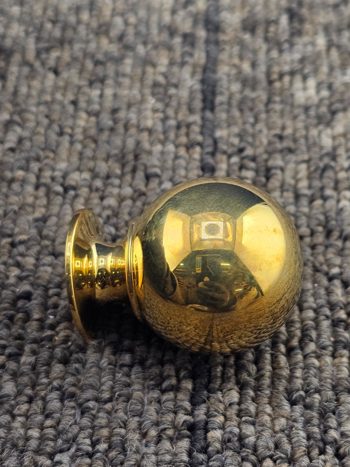 REJUVENATION: Classic Living Finish Ball Cabinet Knob Unlacquered Brass 1-1/14"