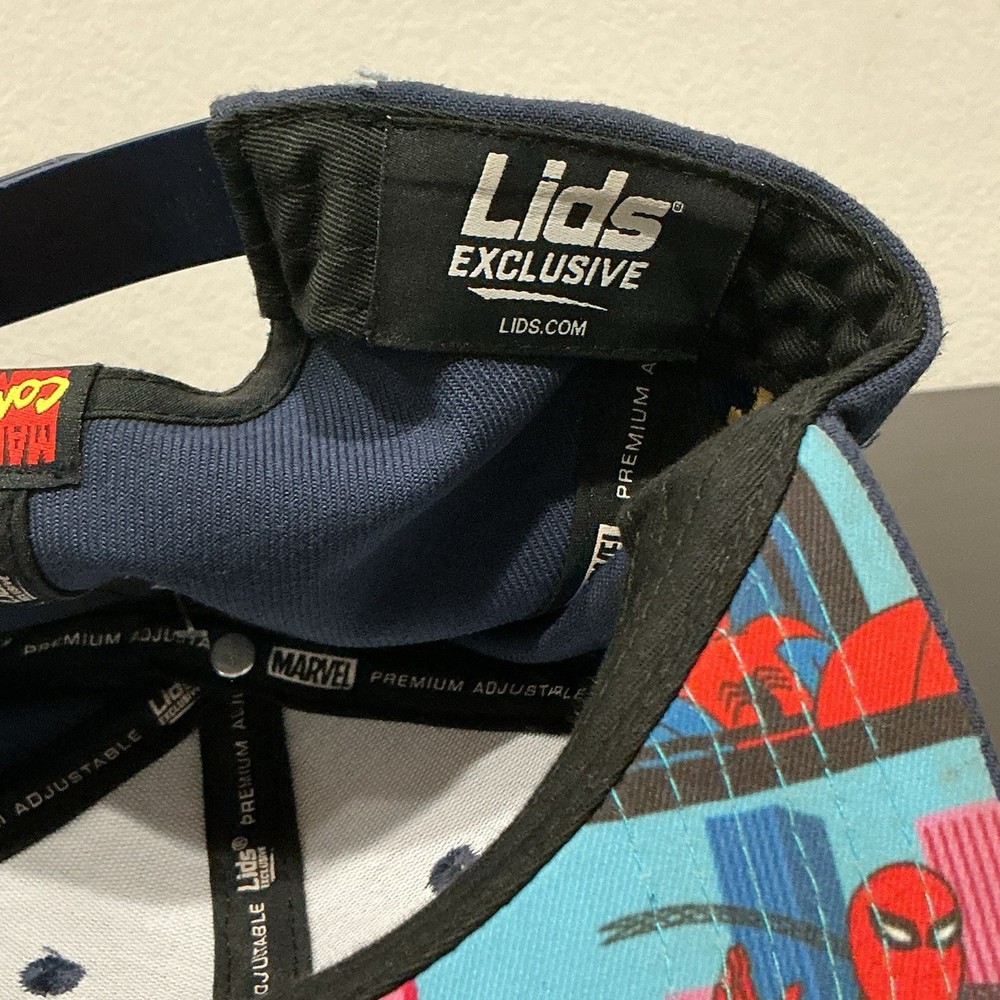 Marvel Spider-Man Lids Exclusive Snapback Hat Navy Blue Comic Panel Underbrim