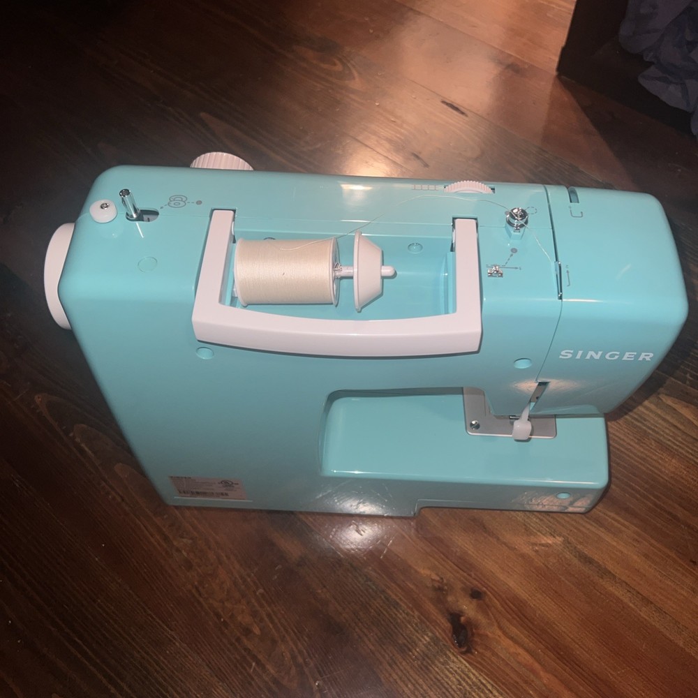 Singer Simple 3223G Automatic Zig-Zag Sewing Machine (Turquoise)