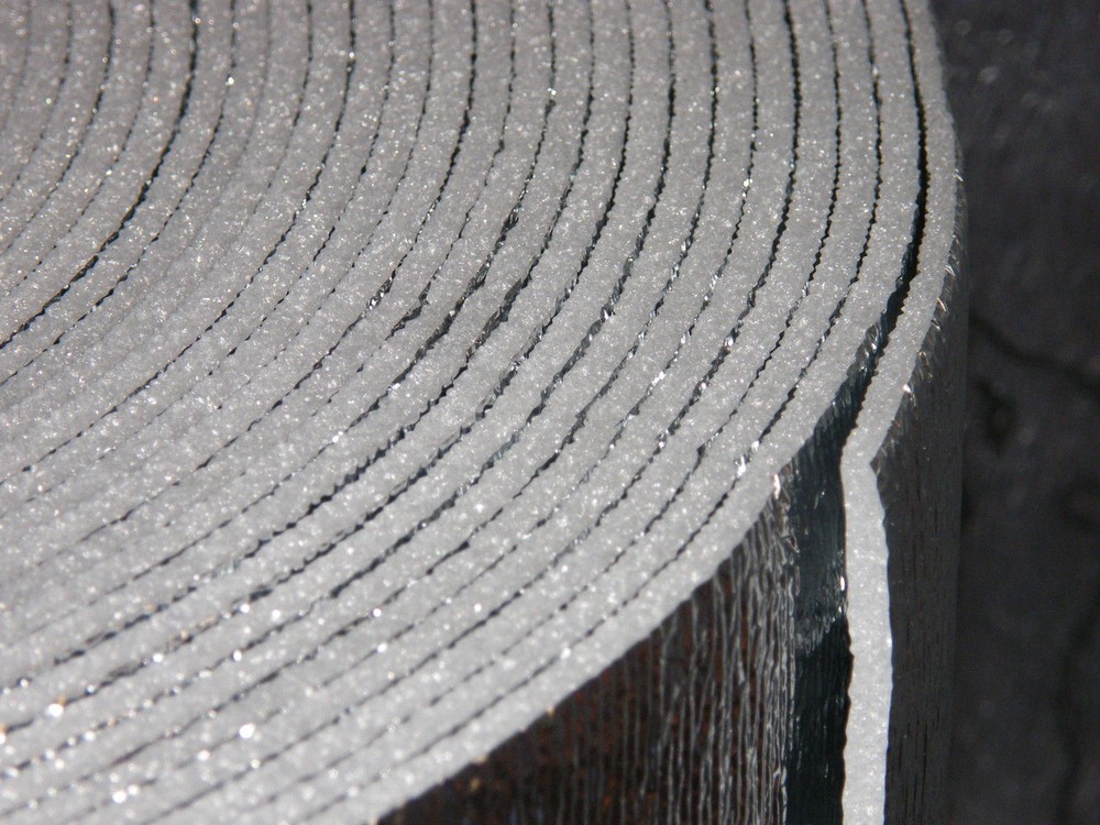 BLACK REFLECTIVE FOAM CORE GARAGE DOOR PANEL ROLL INSULATION (24" X 4')