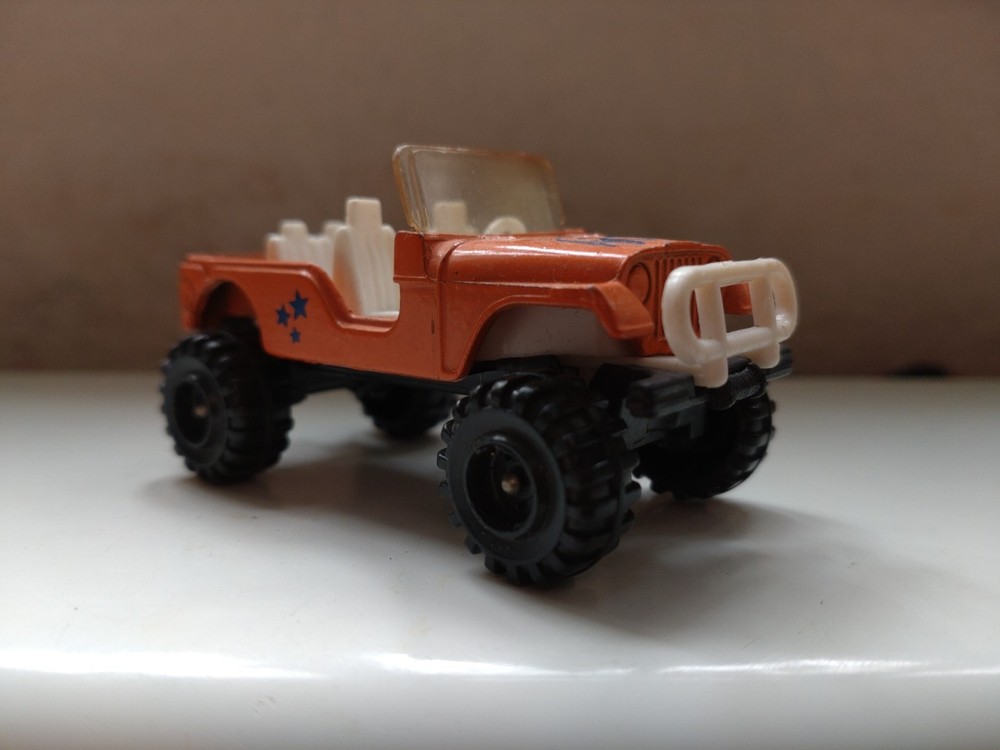 CORGI JUNIORS JEEP #303