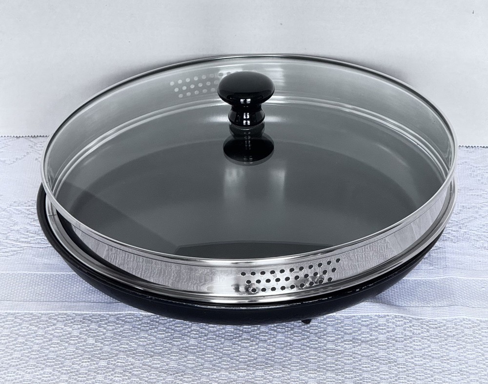 Waveware Microwave Food Warmer/Cook Covered Crisping Dish