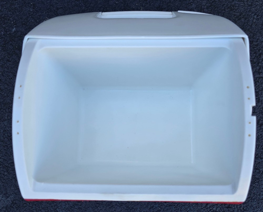 SNAP-ON TOOLS IGLOO COOLER RED & WHITE NEW