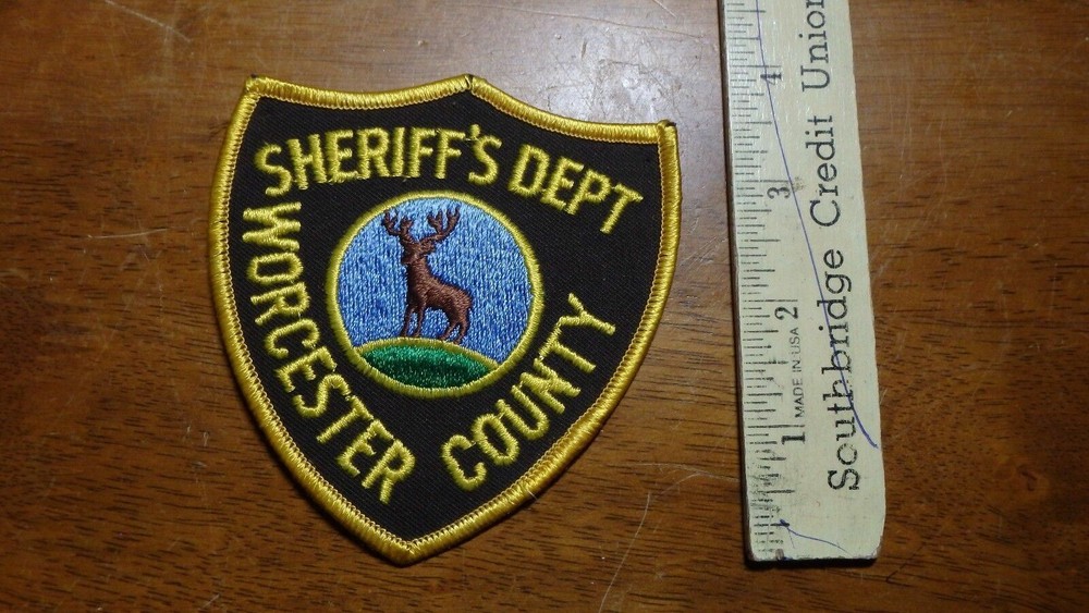 WORCESTER COUNTY MASS  OBSOLETE SHOULDER PATCH   BX M #3