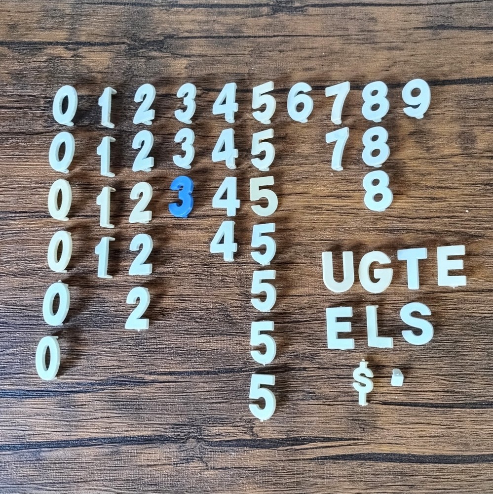 Vintage - ¾" Marquee White Plastic Letter & Number Replacements, Two Peg Back