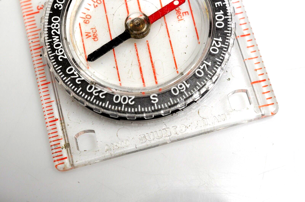 SUUNTO A1000 Finland Compass