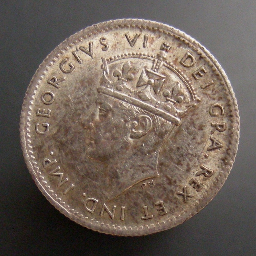 Newfoundland 1942-C George VI 5c Five Cent Silver