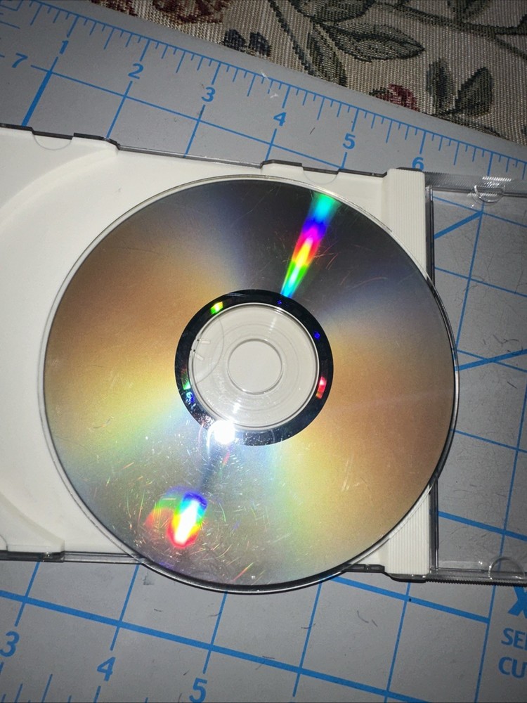 Microsoft Windows 95 Computer Software Disc With Case