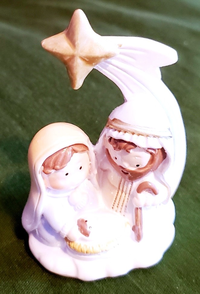 Very Nice 3" Mini Resin Nativity Display